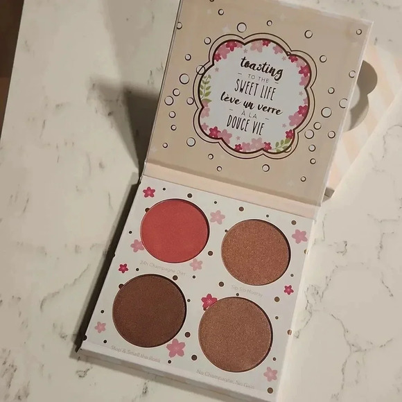 NIB Beauty Bakerie Cotton Candy Champagne Blushligter Palette - Picture 3 of 5